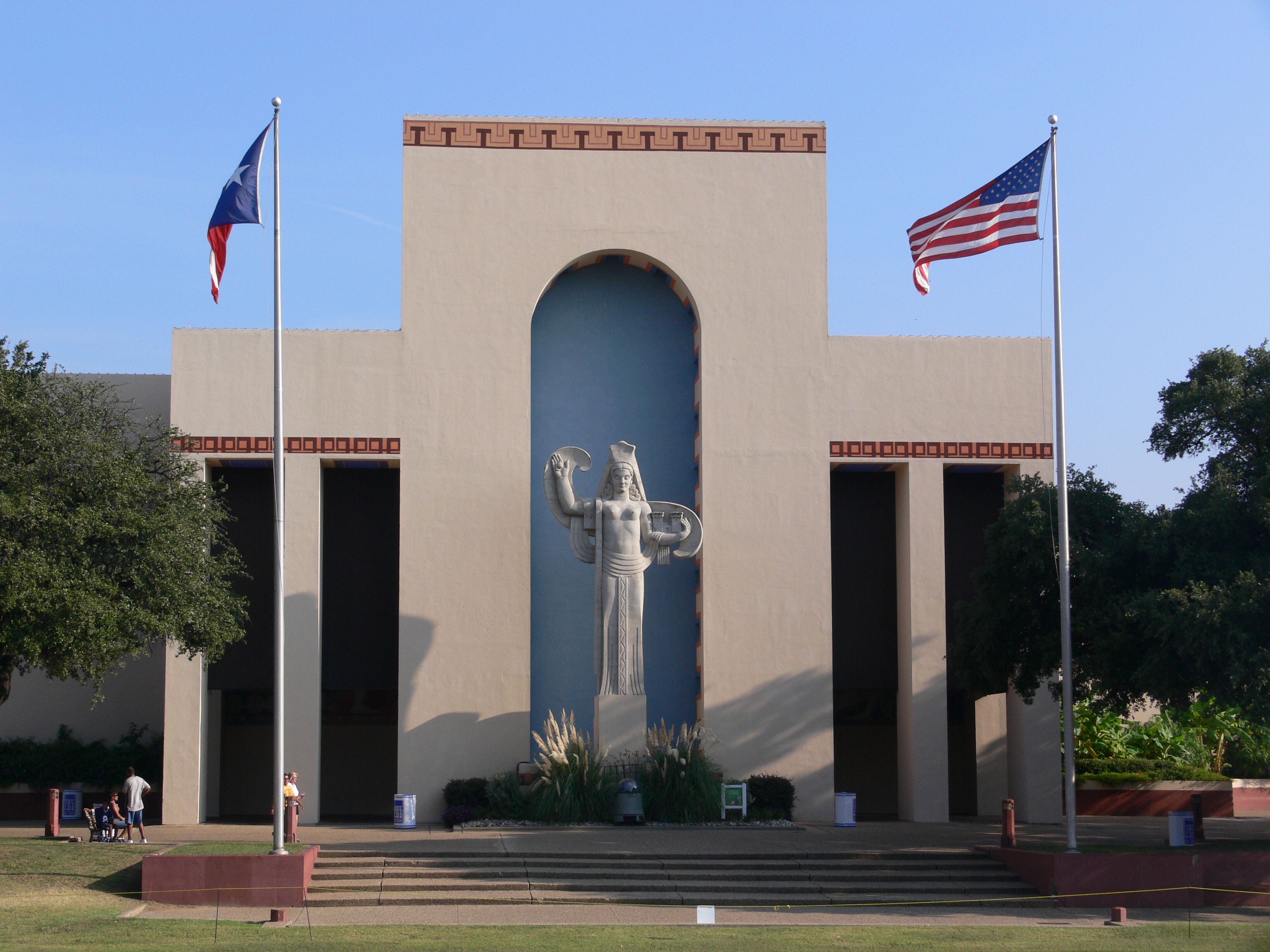 Fair Park Esplanade