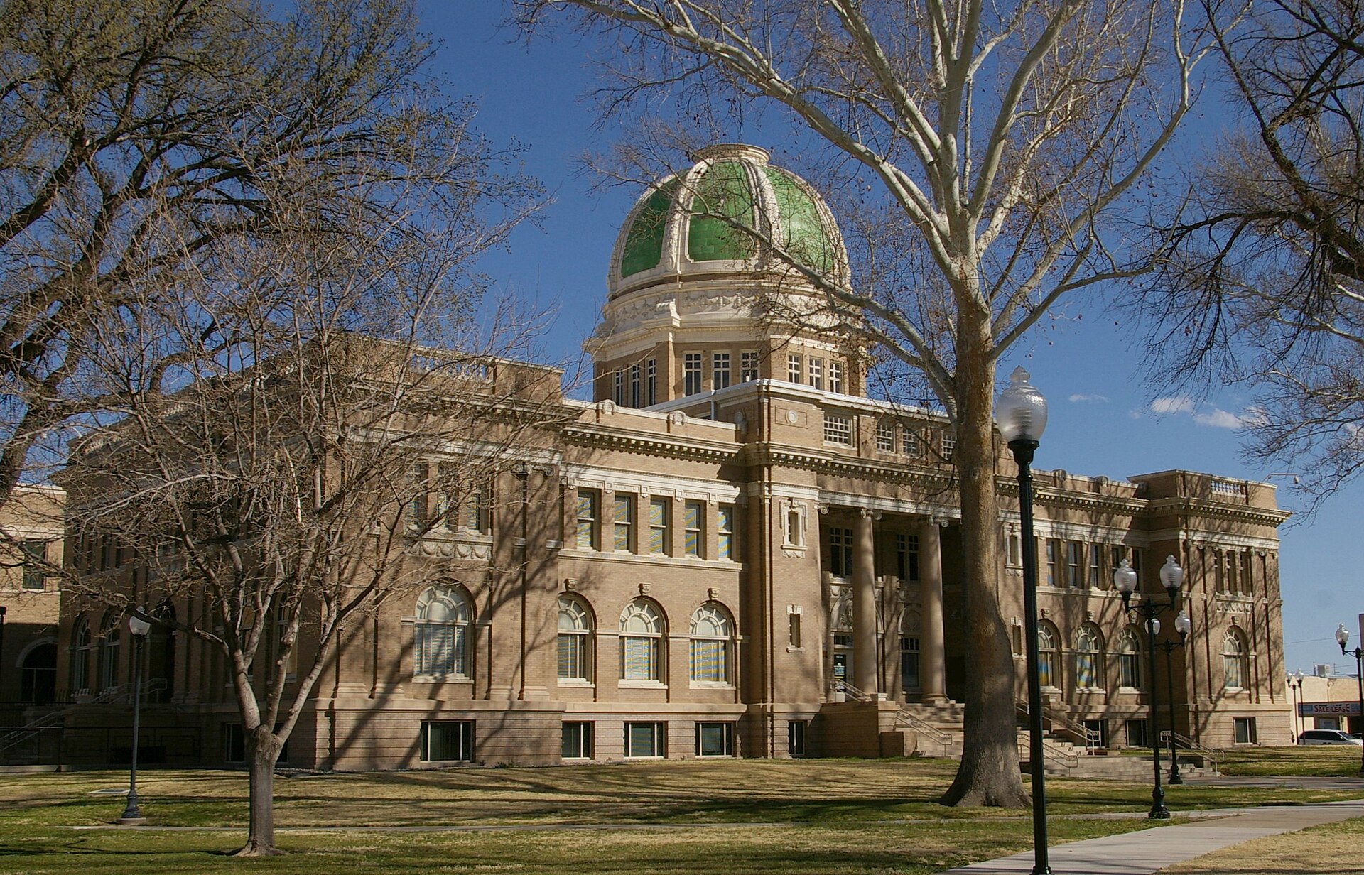 The Chaves County Courthouse in Roswell, NM